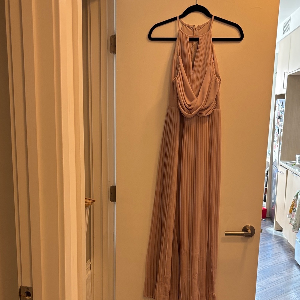 TFNC Elegant Tan Backless Dress